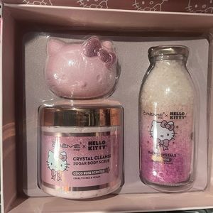 Hello kitty luxury bath set
